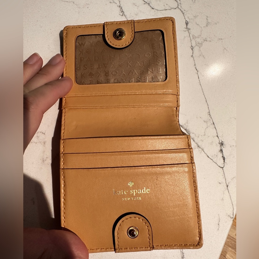 Kate Spade mini Wallet - Picture 3 of 3
